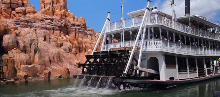 Disney's Magic Kingdom in Orlando: Guide FAQ Before You Go Tips, Attractions Liberty Square